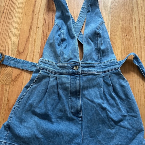 ASOS Denim Short Shorts Jumper - Picture 1 of 4